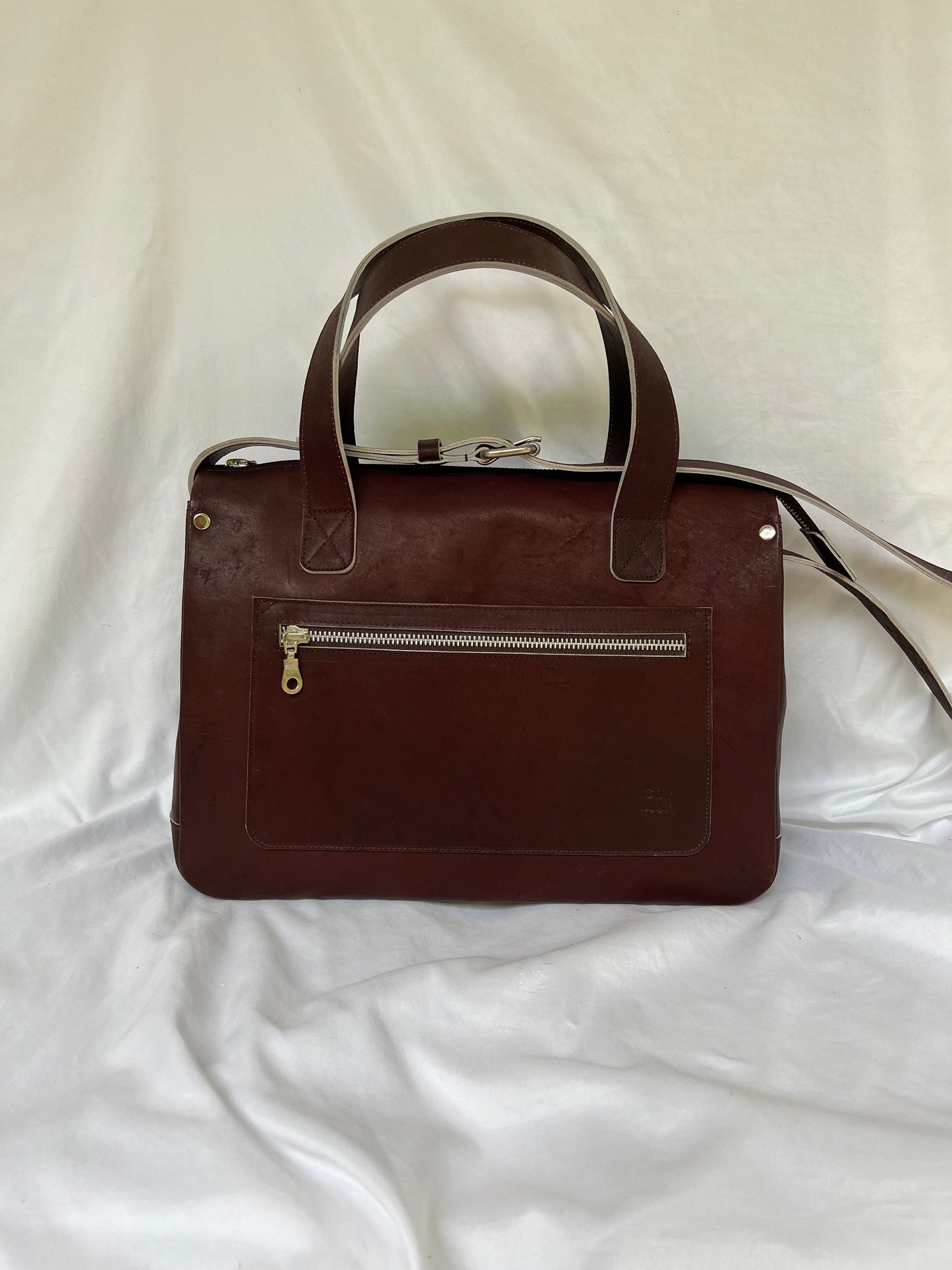 No. 164 Travel bag with handles and strap